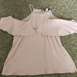 Francesca’s pink top